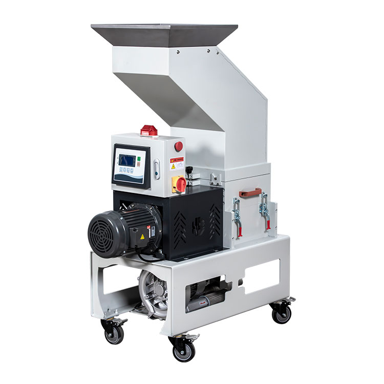 Защо производителите разчитат на трошачка за пластмаса, за да намалят отпадъците и времето за престой?